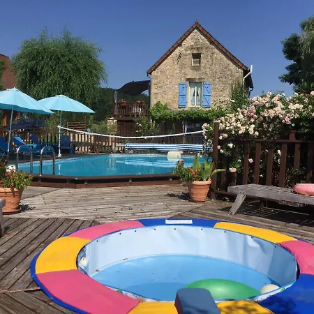 Les Tachats Hautefort