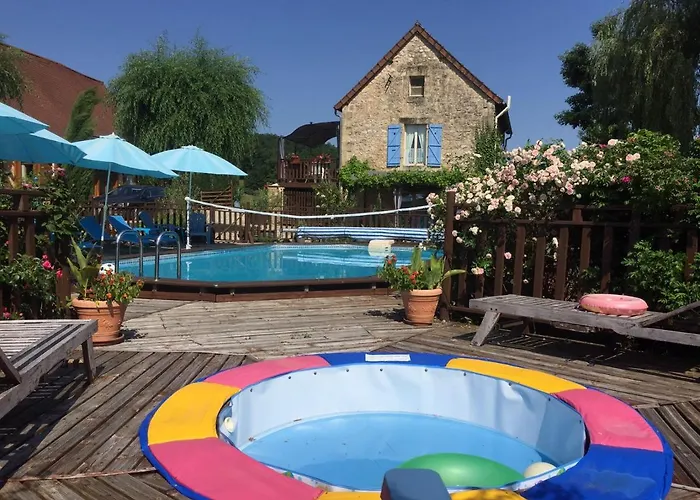 Les Tachats Hautefort