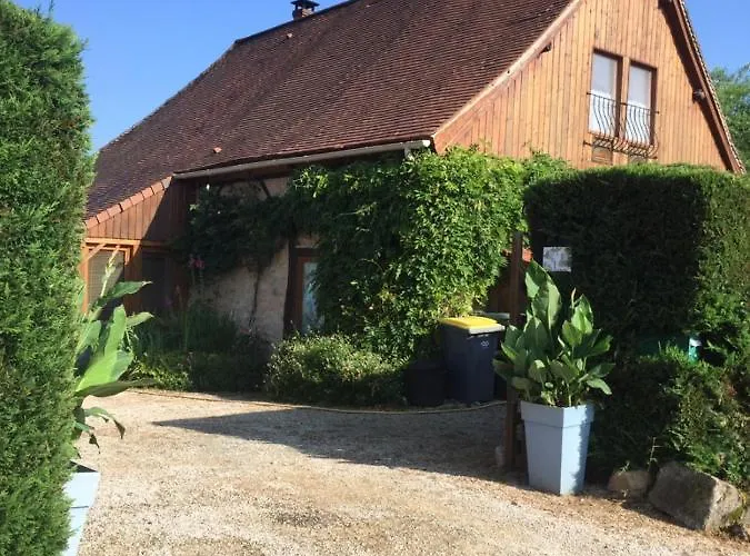 Les Tachats Feriehus *